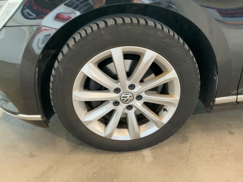 Volkswagen Passat 2.0 TDI Highline BlueMotion Tech 2016 – снимка 3
