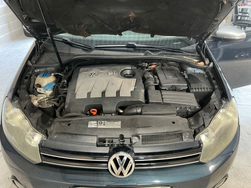 Volkswagen Golf VI 1.6 TDI Comfortline BlueMotion Tech 2011 – снимка 7
