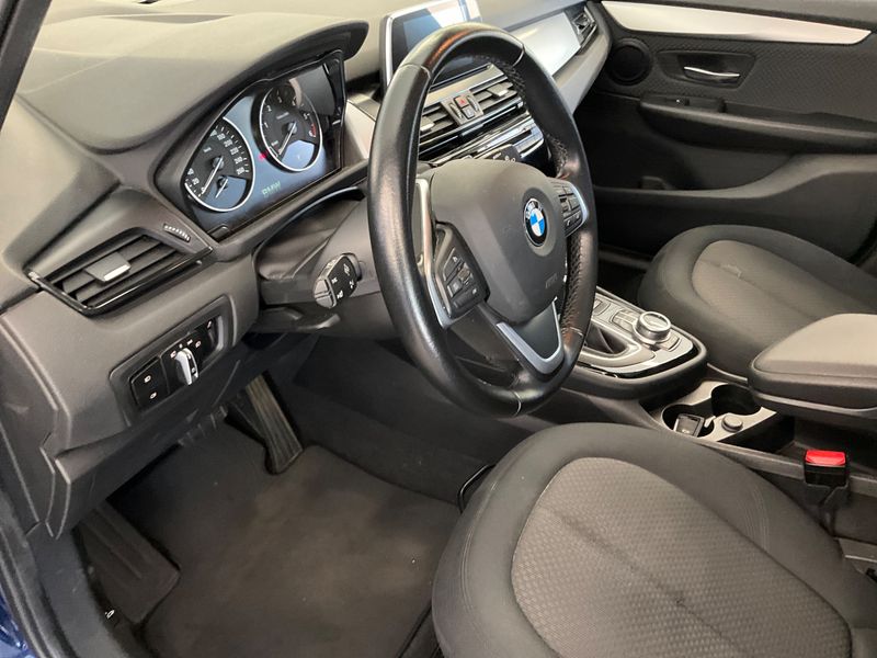 BMW 2er 218d Gran Tourer Advantage 2018 – снимка 26