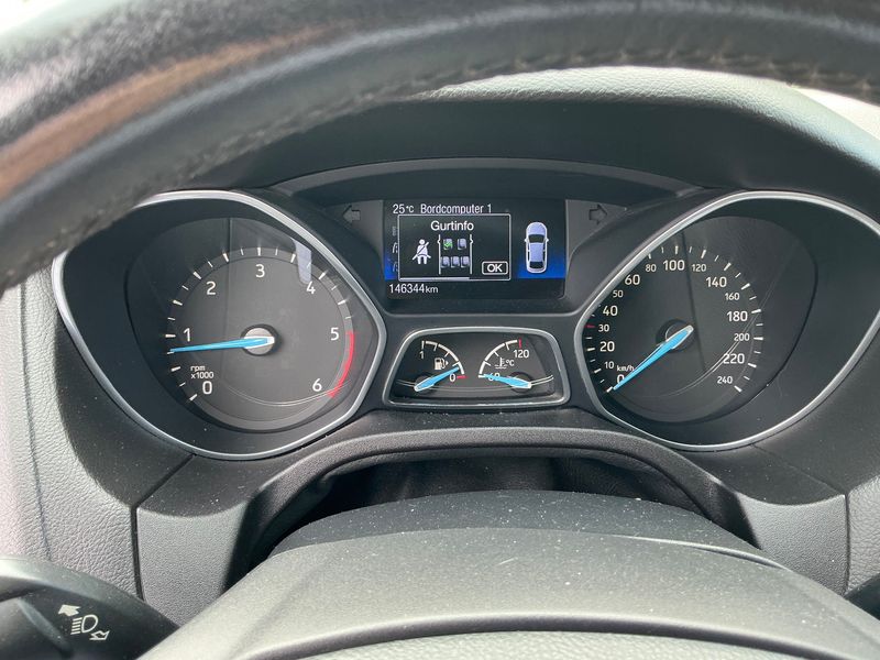 Ford Focus 1.5 TDCi Business 2016 – снимка 19
