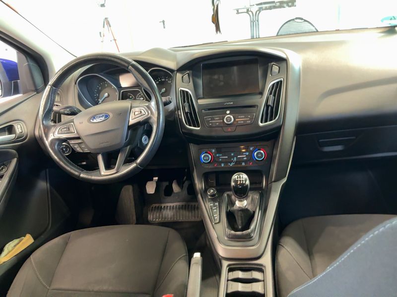 Ford Focus 1.5 TDCi Business 2016 – снимка 18