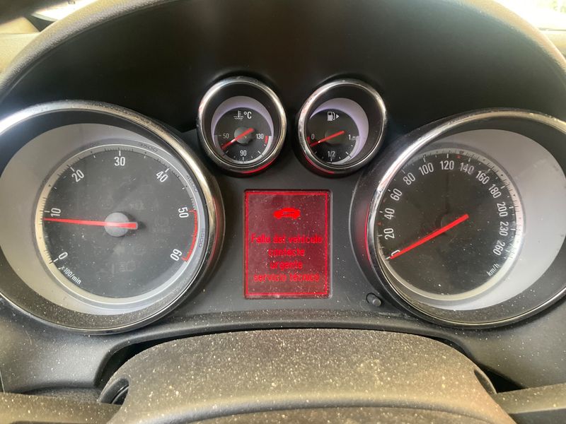 Opel Astra 2.0 CDTI Cosmo 2011 – снимка 7