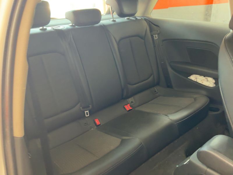 Audi A3 1.6 TDI Ambiente 2015 – снимка 19