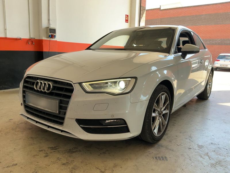 Audi A3 1.6 TDI Ambiente 2015 – снимка 1