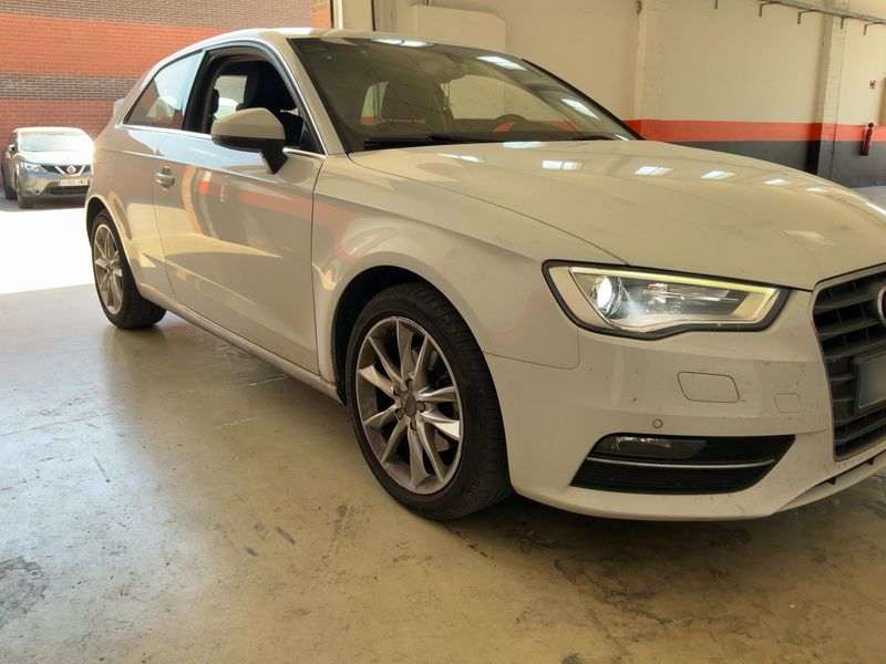Audi A3 1.6 TDI Ambiente 2015 – снимка 12