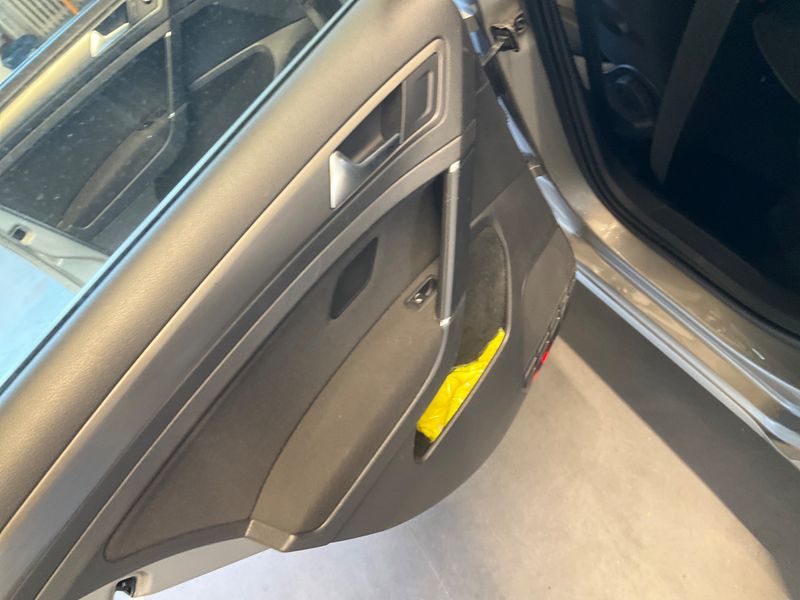 Volkswagen Golf VII 1.6 TDI Comfortline BlueMotion Tech 2013 – снимка 27