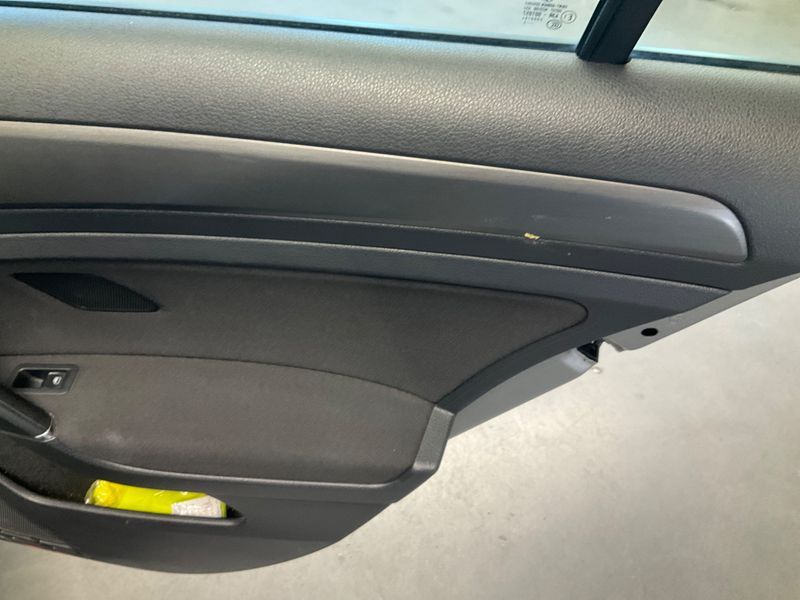 Volkswagen Golf VII 1.6 TDI Comfortline BlueMotion Tech 2013 – снимка 28