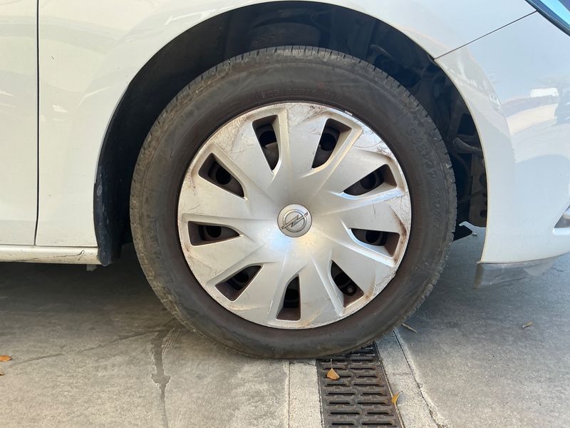 Opel Astra 1.6 CDTI Business Start/Stop 2019 – снимка 11
