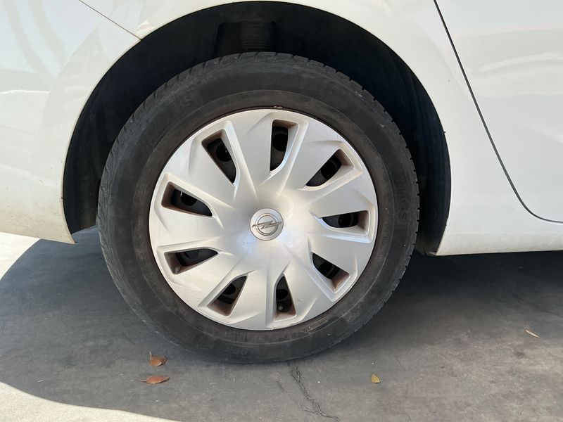 Opel Astra 1.6 CDTI Business Start/Stop 2019 – снимка 9