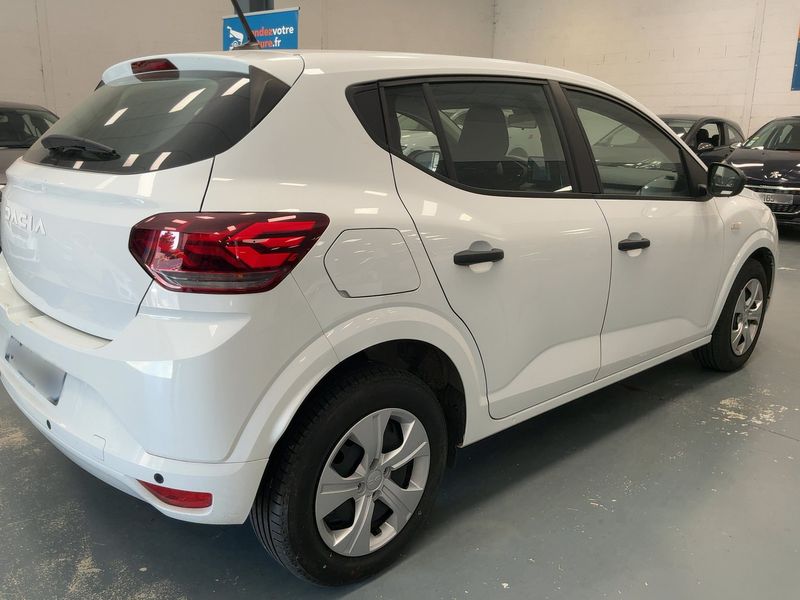 Dacia Sandero 1.0 SCe Essential 2024 – снимка 8