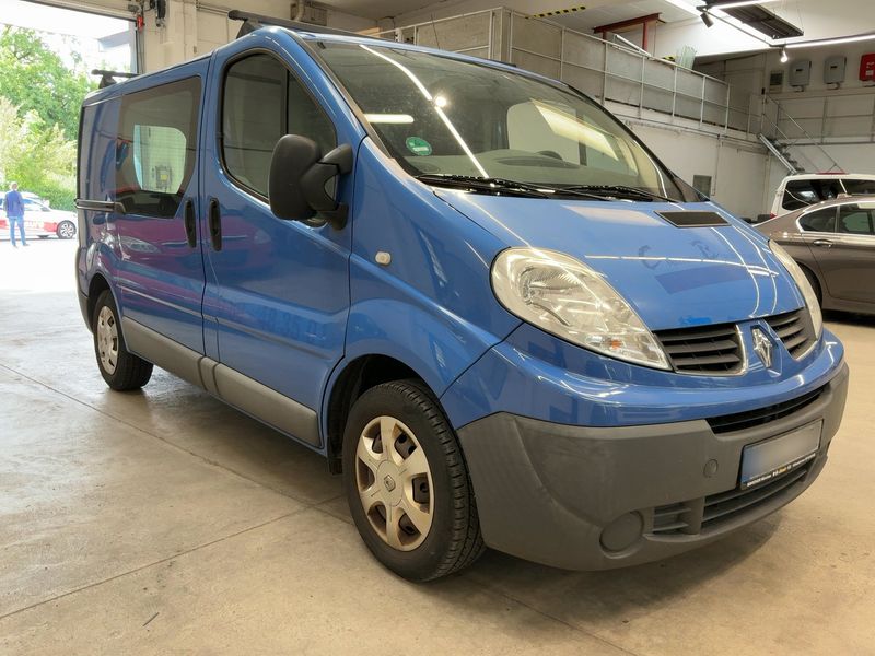 Renault Trafic 2.0 dCi L1H1 2,7t 2012 – снимка 12