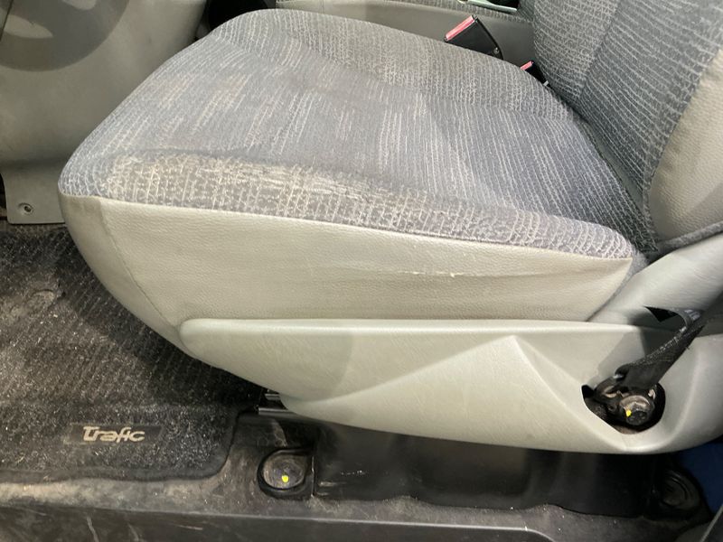 Renault Trafic 2.0 dCi L1H1 2,7t 2012 – снимка 35