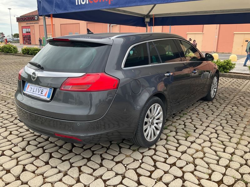 Opel Insignia Sports Tourer 2.0 CDTI Cosmo 2010 – снимка 2