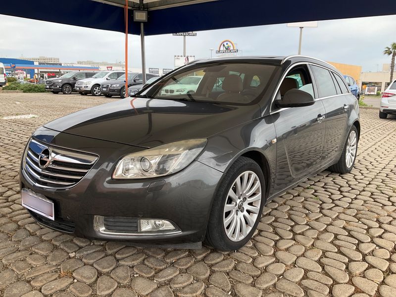 Opel Insignia Sports Tourer 2.0 CDTI Cosmo 2010 – снимка 1