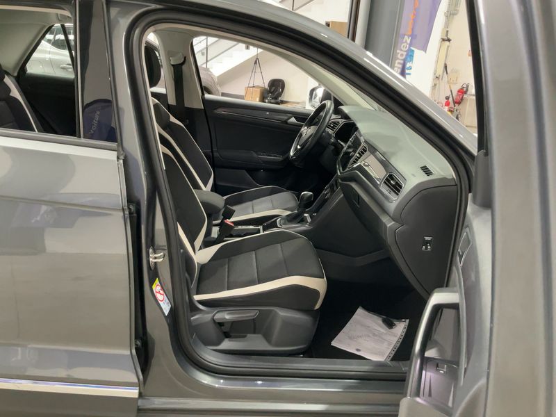 Volkswagen T-Roc 2.0 TDI R-Line 2021 – снимка 16