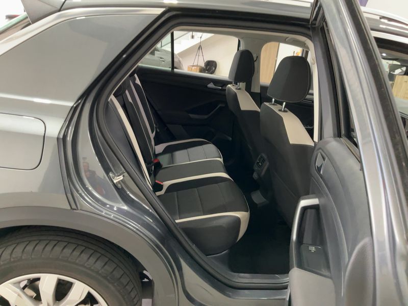 Volkswagen T-Roc 2.0 TDI R-Line 2021 – снимка 19