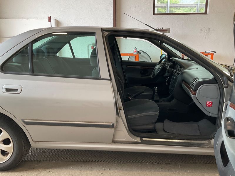 Peugeot 406 1.8 Confort 2001 – снимка 3