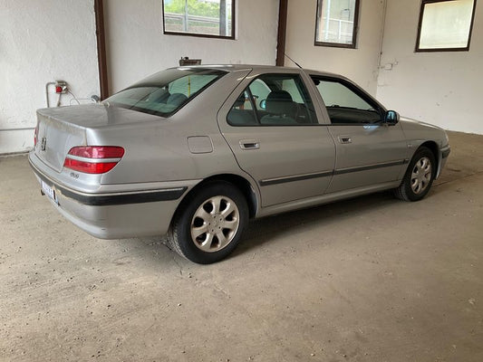 Peugeot 406 1.8 Confort 2001 – снимка 2