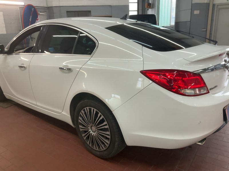Opel Insignia 2.0 Turbo Innovation 4x4 2011 – снимка 6