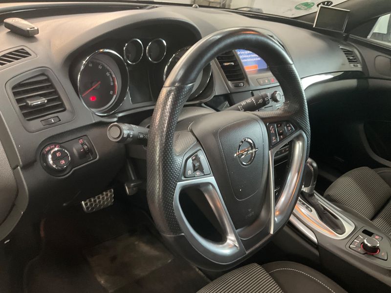 Opel Insignia 2.0 Turbo Innovation 4x4 2011 – снимка 27