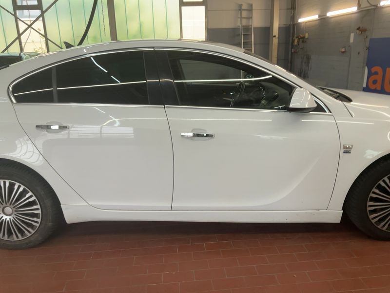 Opel Insignia 2.0 Turbo Innovation 4x4 2011 – снимка 10