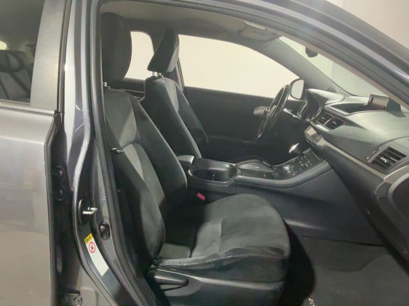 Lexus CT-Serie CT 200h 2012 – снимка 16