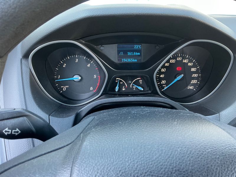 Ford Focus 1.6 TDCi Ambiente 2011 – снимка 4