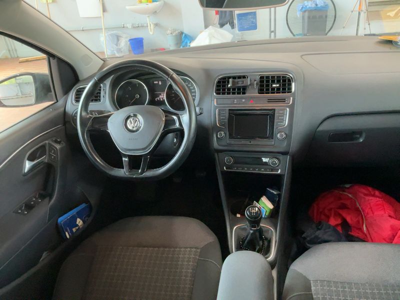 Volkswagen Polo 1.4 TDI Comfortline BlueMotion Tech 2015 – снимка 17