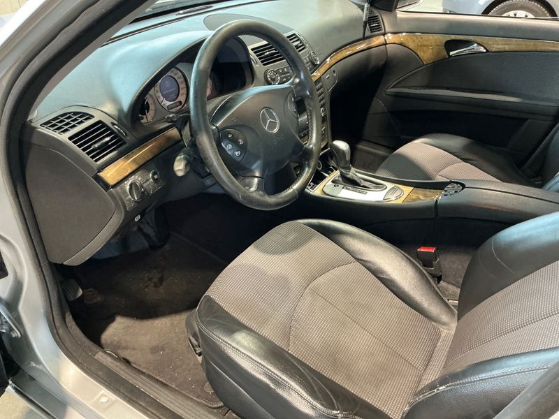 Mercedes-Benz E-Klasse E 220 CDI Avantgarde 2006 – снимка 3