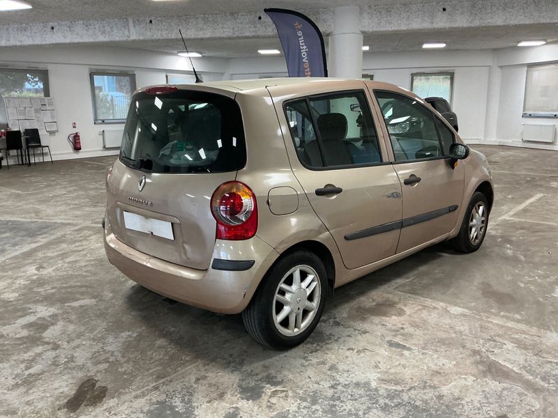 Renault Modus 1.2 Expression 2005 – снимка 2