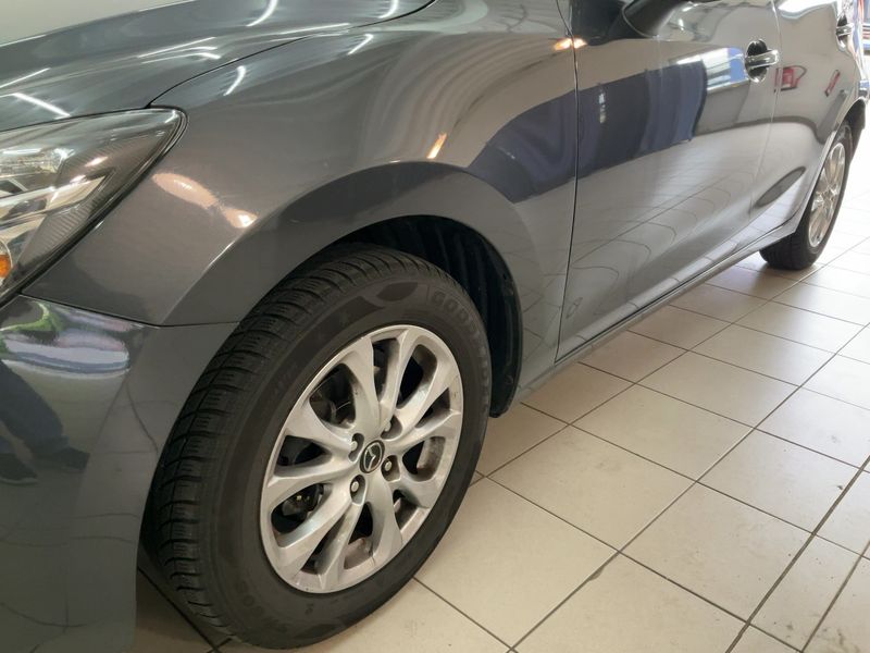 Mazda 2 1.5 Diesel Sports-Line 2016 – снимка 2