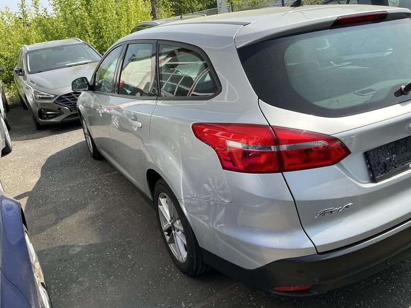 Ford Focus 1.0 EcoBoost Business 2017 – снимка 6