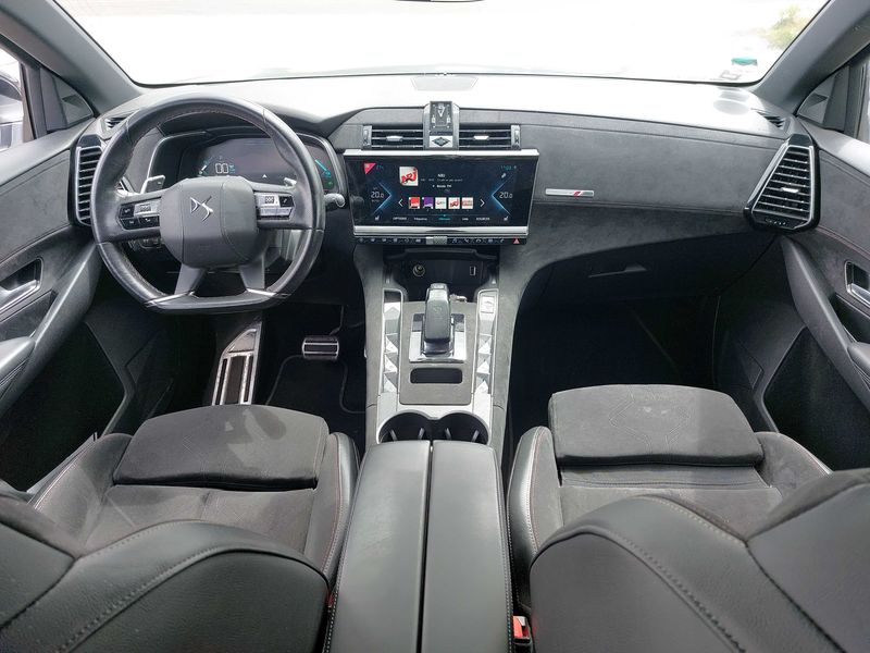 DS Automobiles DS7 Crossback 1.6 E-Tense Hybrid 4x4 Performance Line Plus 2020 – снимка 11