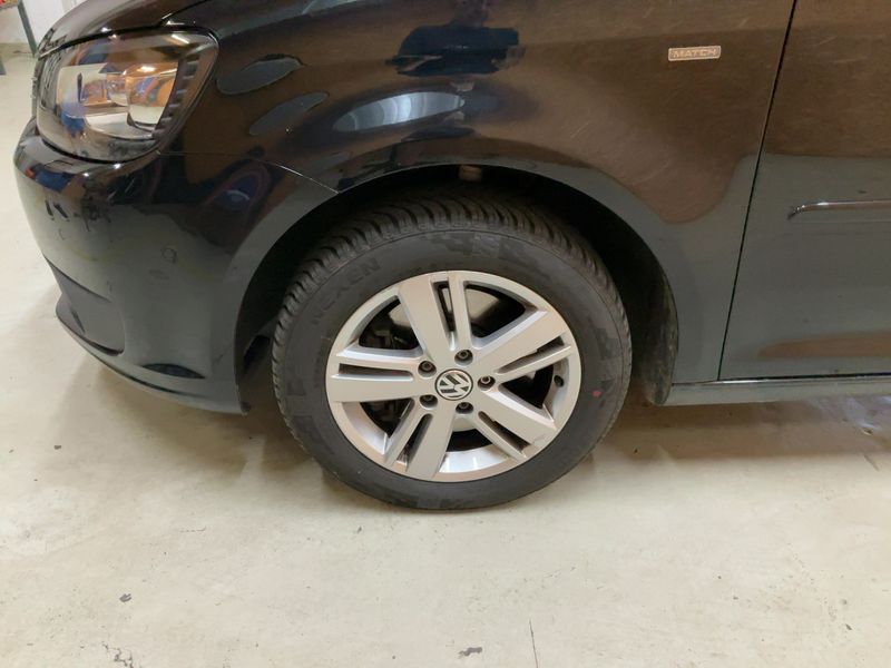 Volkswagen Touran 2.0 TDI Match BlueMotion Tech 2012 – снимка 16