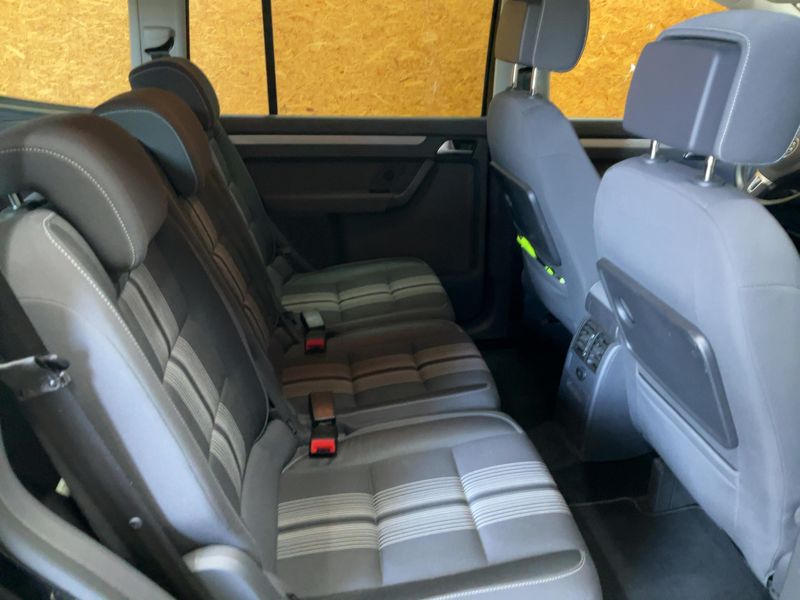 Volkswagen Touran 2.0 TDI Match BlueMotion Tech 2012 – снимка 14