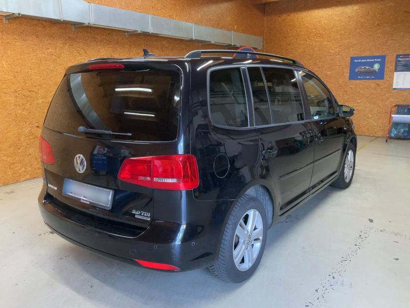 Volkswagen Touran 2.0 TDI Match BlueMotion Tech 2012 – снимка 6