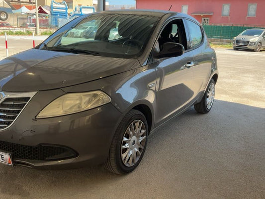 Lancia Ypsilon 1.2 GPL Silver 2013 – снимка 2