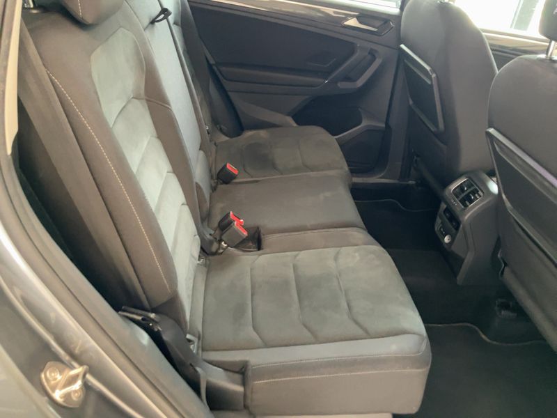 Volkswagen Tiguan Allspace 2.0 TDI Advanced 4Motion BlueMotion Tech 2017 – снимка 19