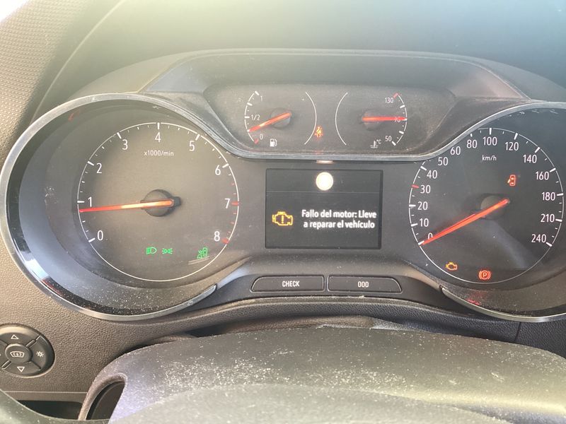 Opel Crossland X 1.2 Turbo Excellence 2017 – снимка 26