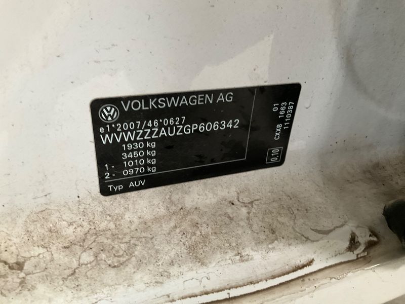Volkswagen Golf VII 1.6 TDI Allstar BlueMotion Tech 2016 – снимка 32