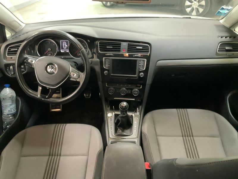 Volkswagen Golf VII 1.6 TDI Allstar BlueMotion Tech 2016 – снимка 17