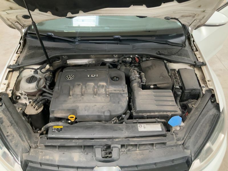 Volkswagen Golf VII 1.6 TDI Allstar BlueMotion Tech 2016 – снимка 34