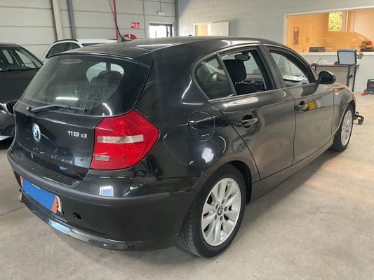 BMW 1er 118d 2009 – снимка 2