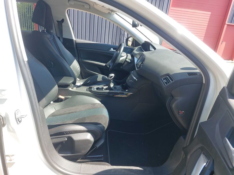 Peugeot 308 1.2 PureTech Tech Edition 2018 – снимка 10