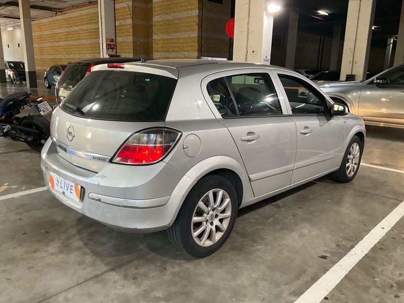 Opel Astra 1.7 CDTI Enjoy 2007 – снимка 2