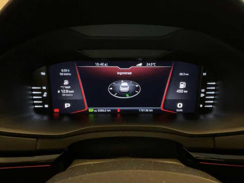 Skoda Karoq 1.5 TSI ACT SportLine 2021 – снимка 18