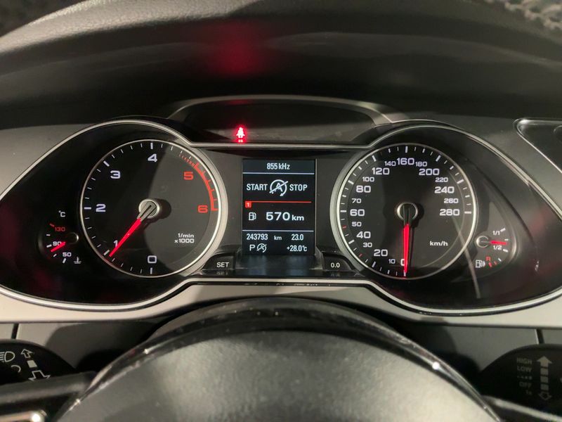 Audi A4 2.0 TDI 2014 – снимка 18