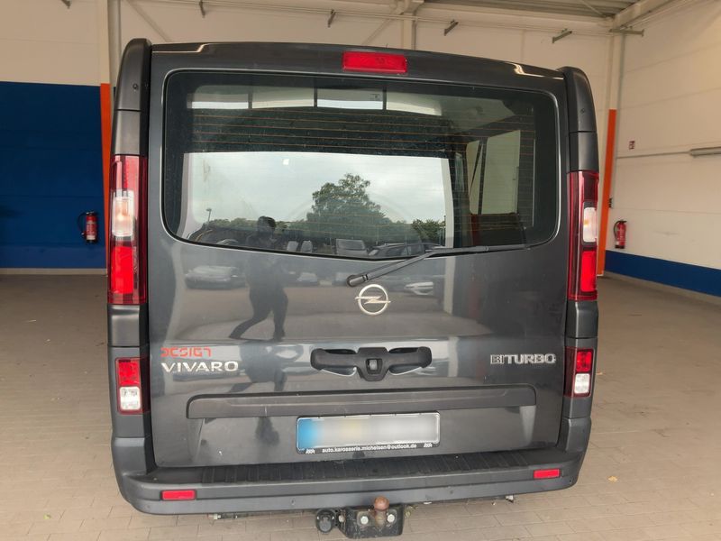 Opel Vivaro 1.6 CDTI Biturbo Combi L2H1 2,9t 2015 – снимка 7