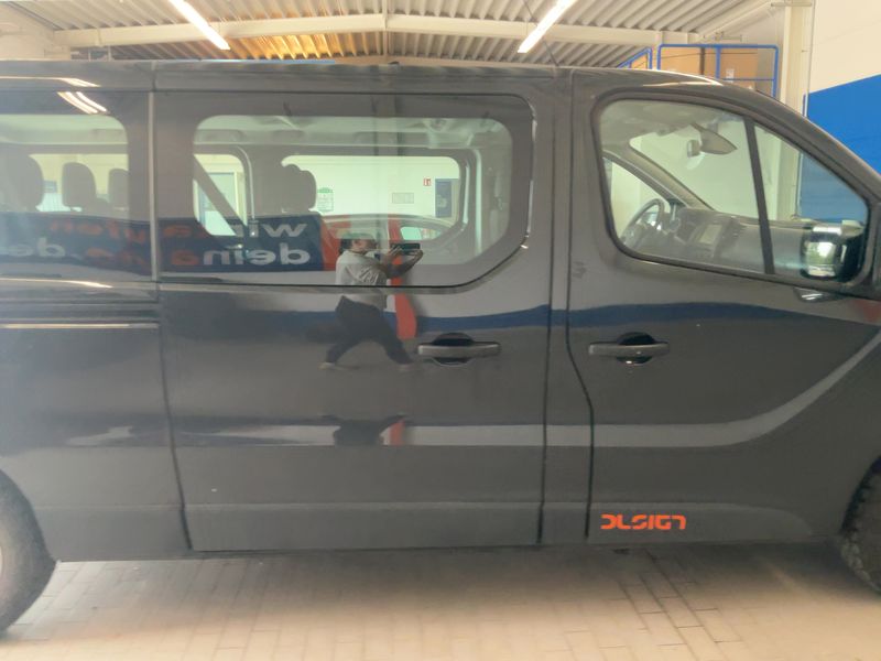 Opel Vivaro 1.6 CDTI Biturbo Combi L2H1 2,9t 2015 – снимка 10