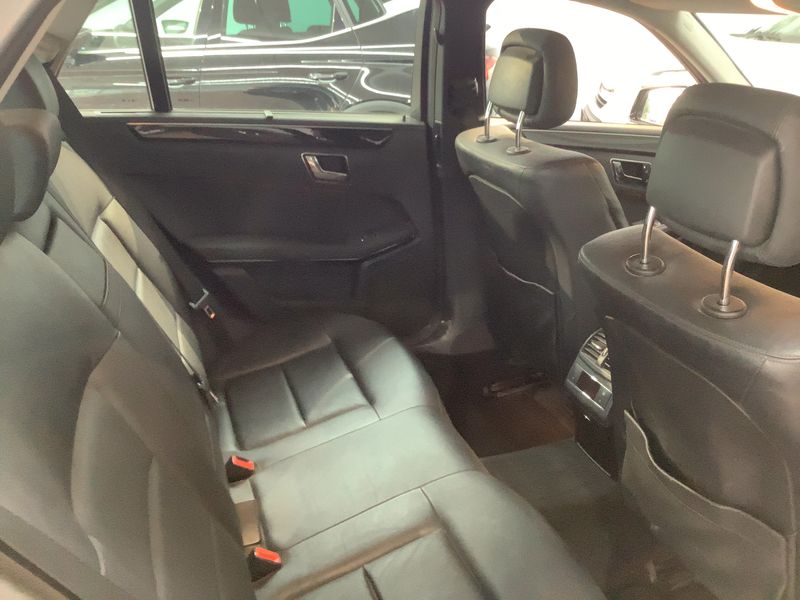 Mercedes-Benz E-Klasse E 250 CDI T BlueEfficiency Avantgarde 2010 – снимка 20
